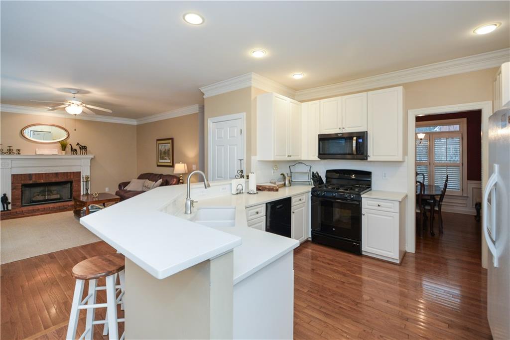 5008 Kendall Station Northwest Acworth, GA 30102 - Photo 3 of 57