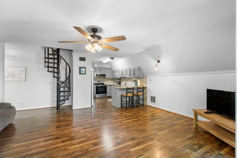 $700,000 | 1552 Damron Road, Estill Springs, TN 37330