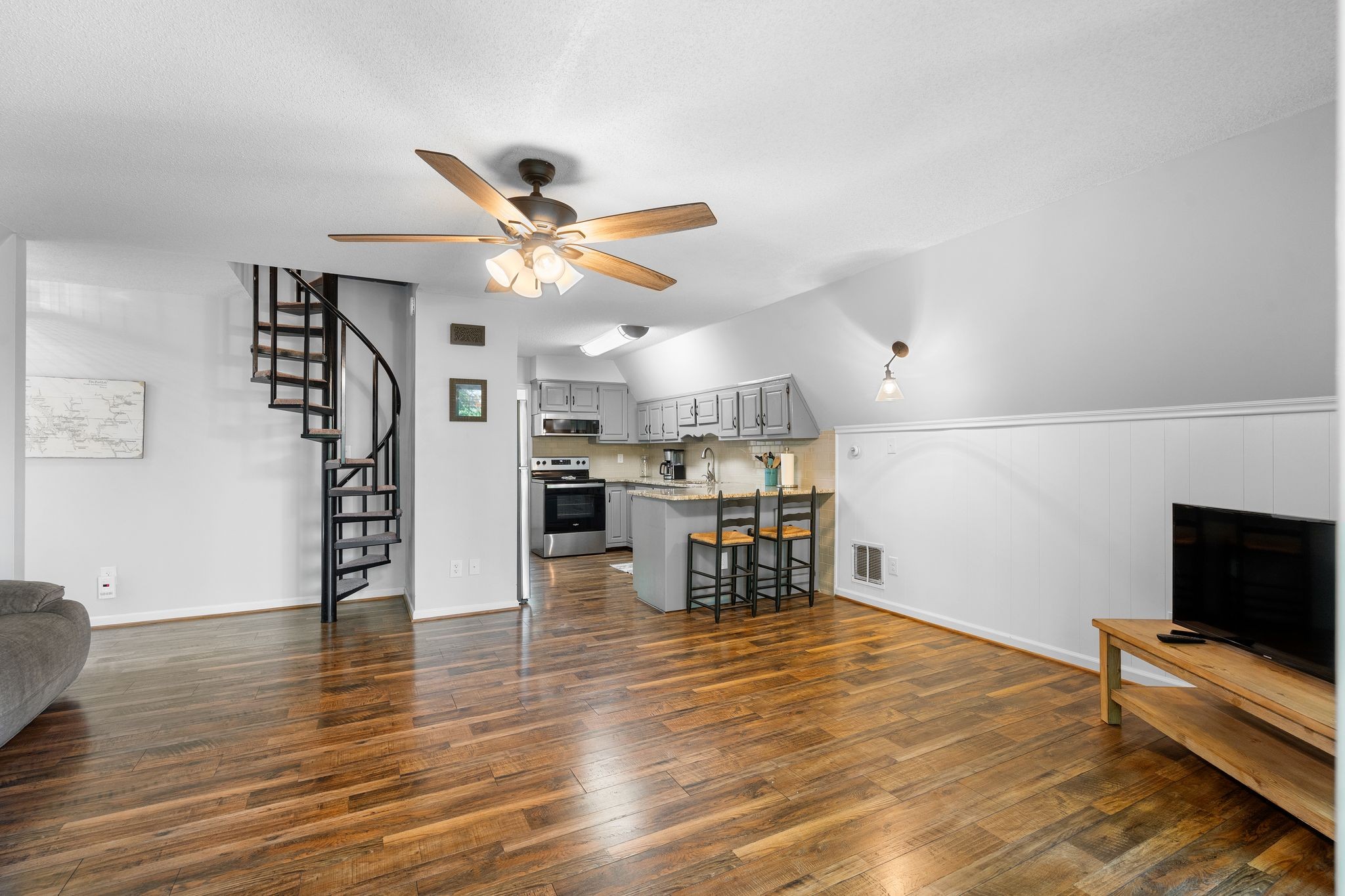 1552 Damron Road Estill Springs, TN 37330 - Photo 11 of 59