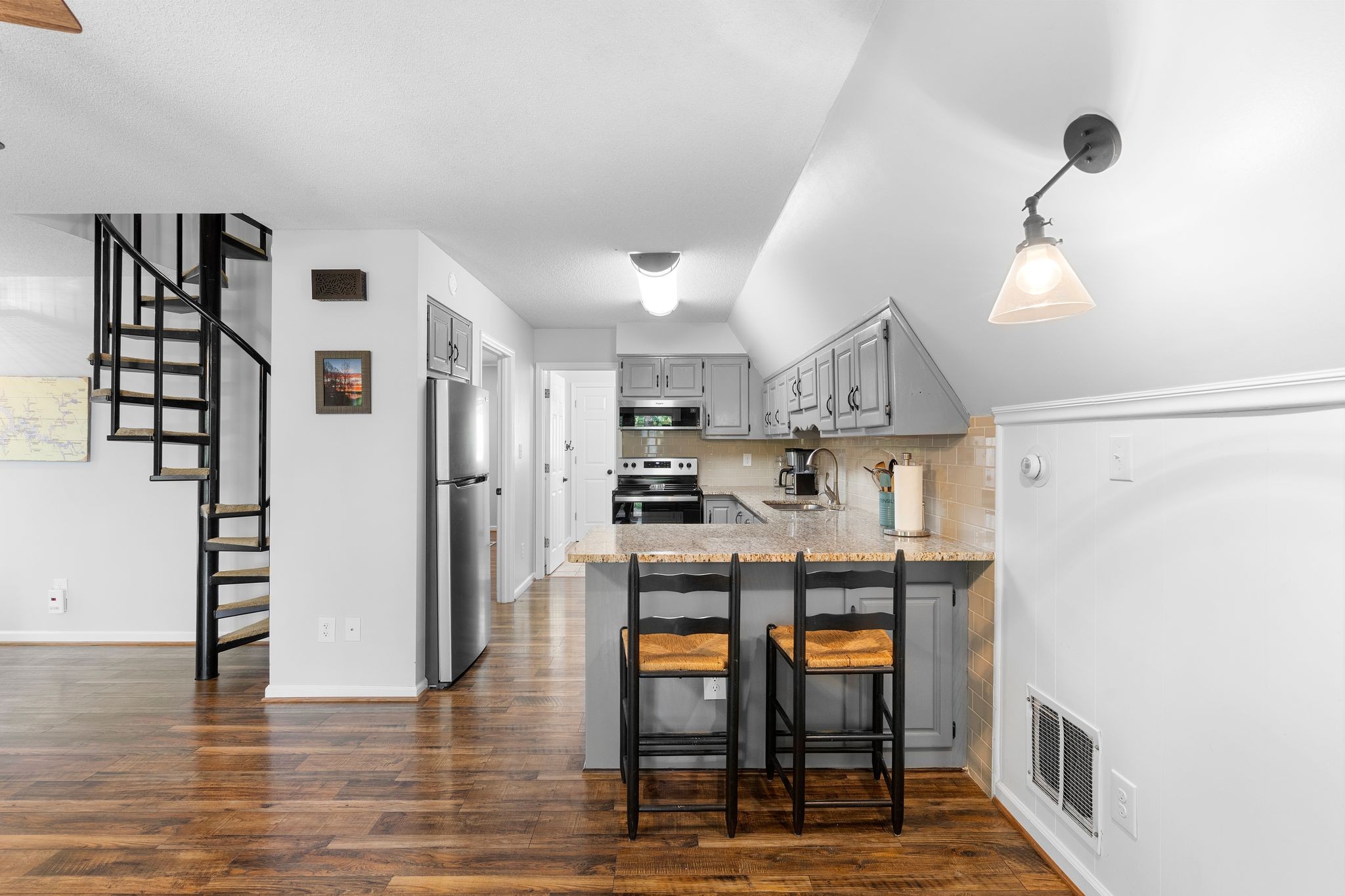 1552 Damron Road Estill Springs, TN 37330 - Photo 12 of 59