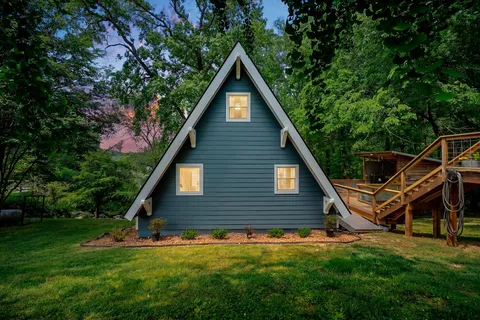 $700,000 | 1552 Damron Road, Estill Springs, TN 37330