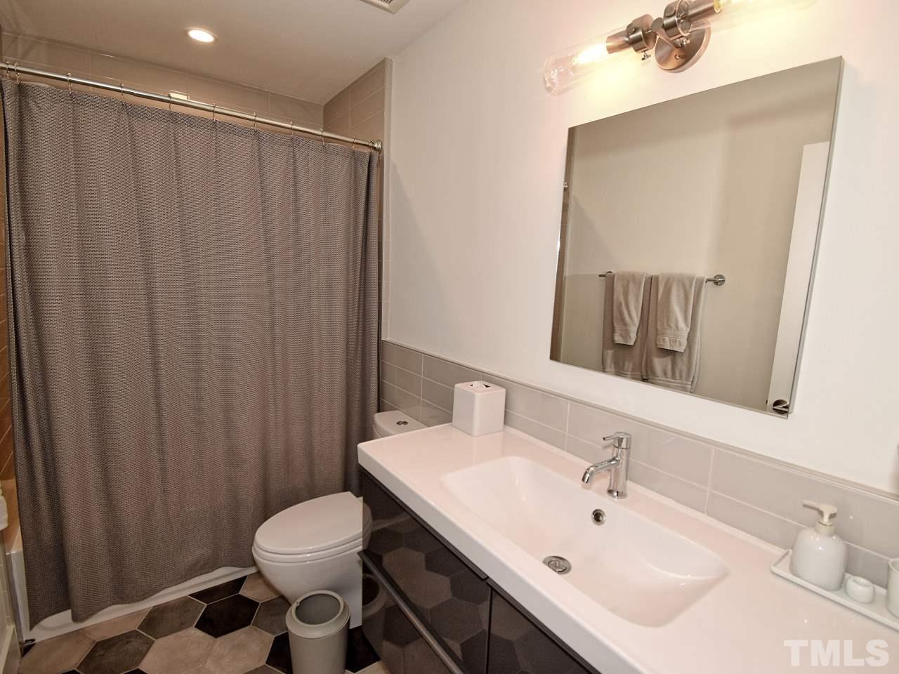 3448 Bradley Place Raleigh, NC 27607 - Photo 21 of 28
