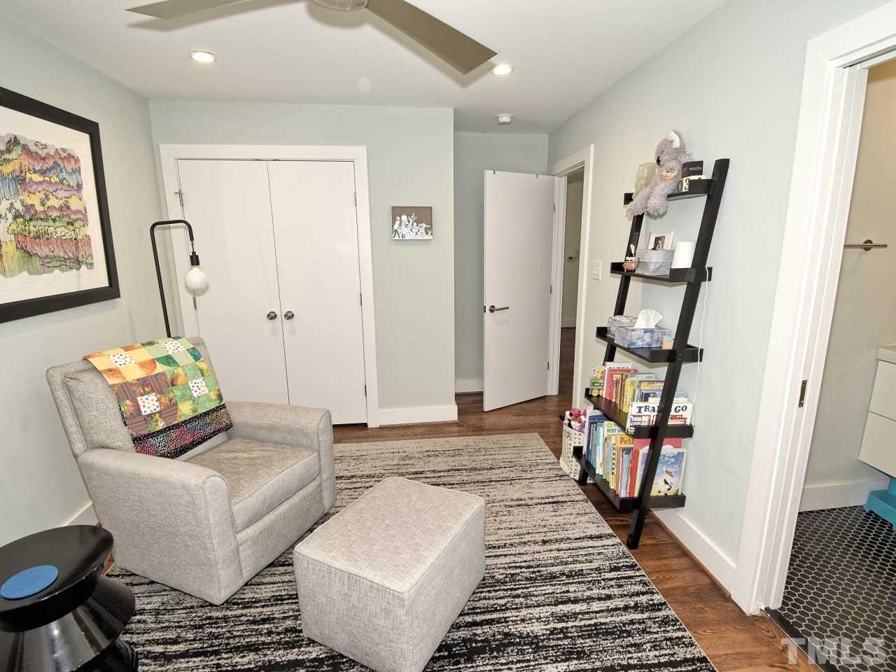 3448 Bradley Place Raleigh, NC 27607 - Photo 22 of 28