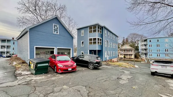 $789,000 | 564 Main Street, Southbridge, MA 01550