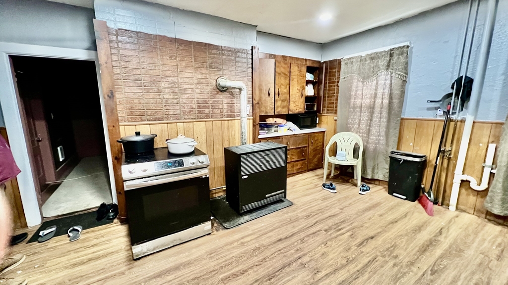 564 Main Street Southbridge, MA 01550 - Photo 10 of 18