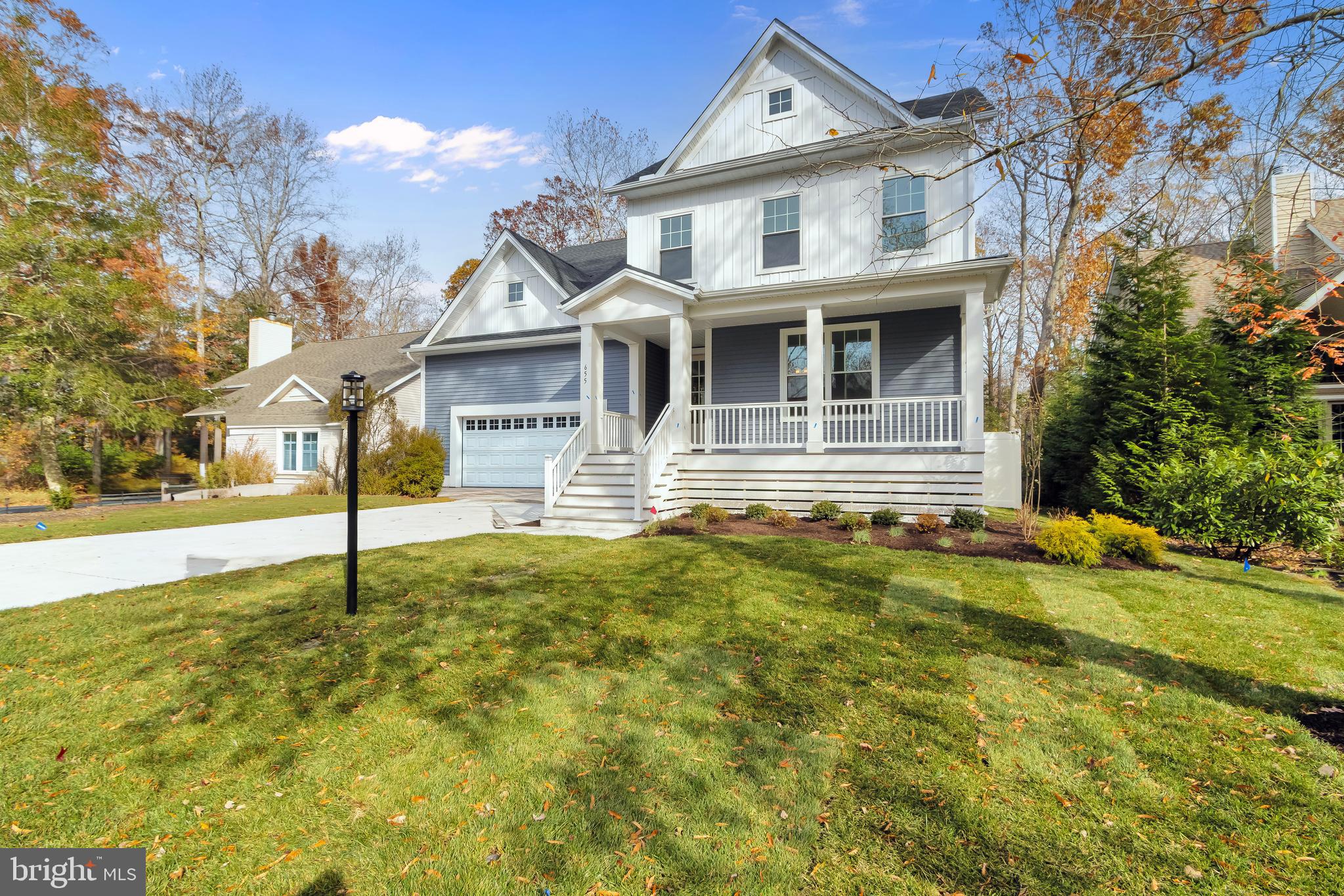 Welcome to 655 Bethany Loop in The Salt Pond