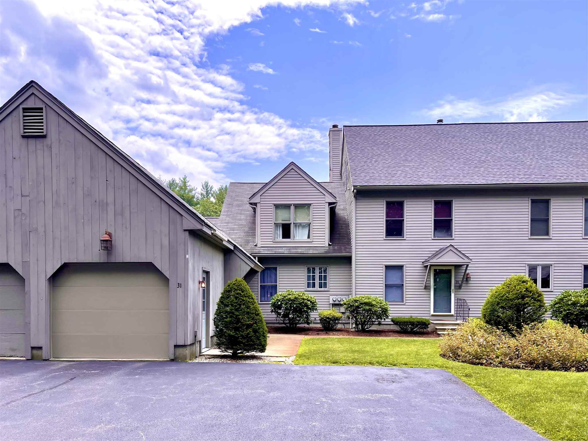 14 Veterans Road, Unit 31 Amherst, NH 03031 - Photo 3 of 36