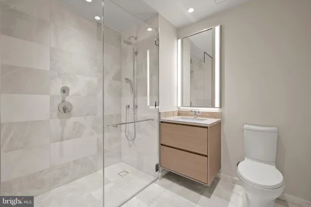 $12,500 | 601 Wharf Street Southwest, Unit 806, Washington, DC 20024