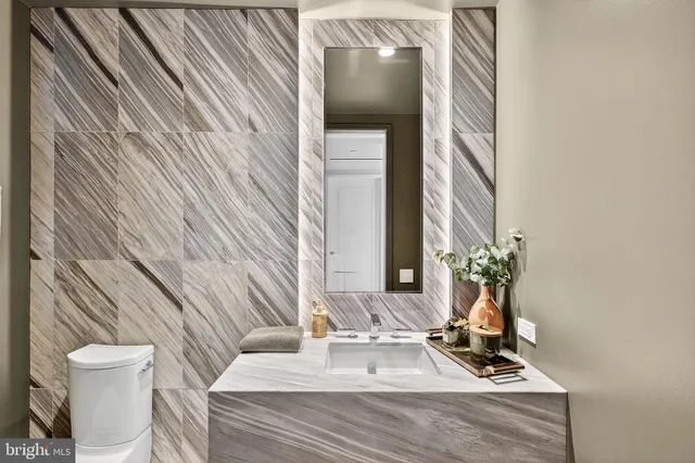 $12,500 | 601 Wharf Street Southwest, Unit 806, Washington, DC 20024