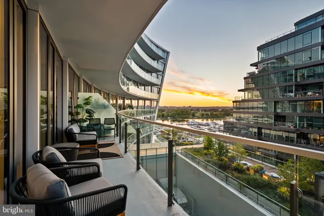 $12,500 | 601 Wharf Street Southwest, Unit 806, Washington, DC 20024
