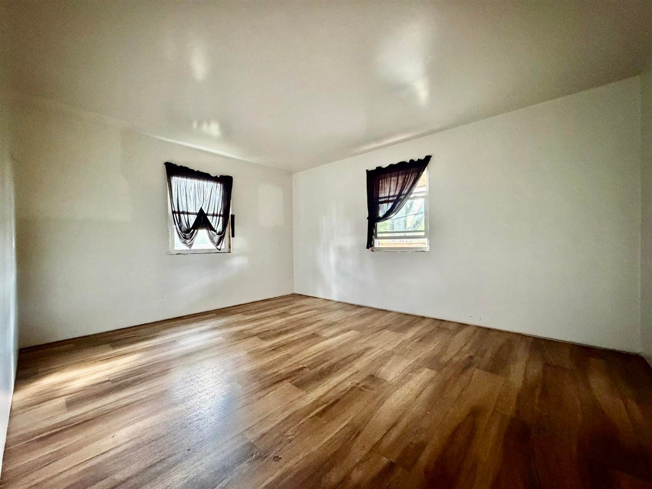683 East Nobob Road Summer Shade, KY 42166 - Photo 6 of 17 Gallery Image 6