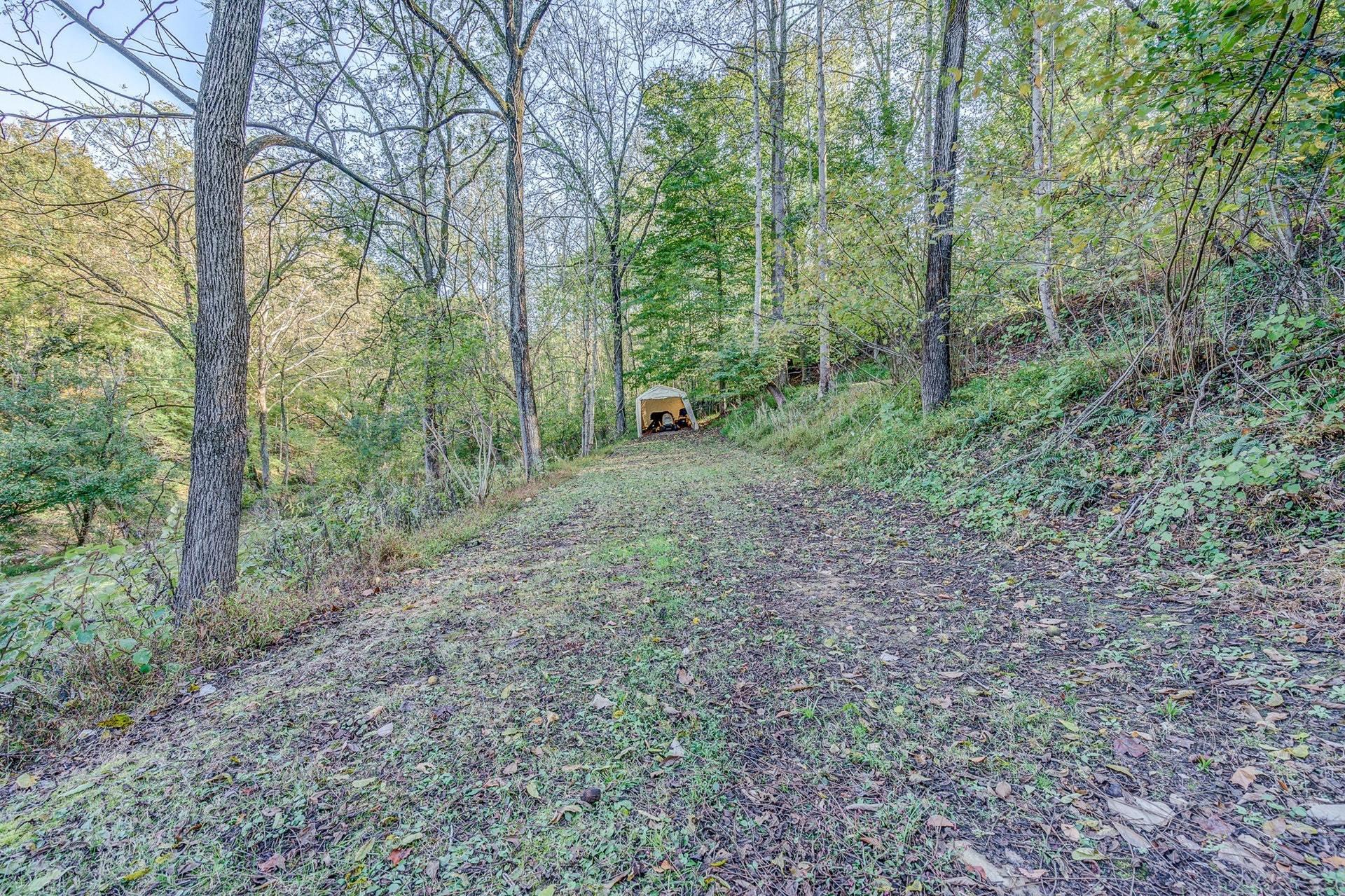 4557 Brookridge Road Roanoke, VA 24014 - Photo 22 of 40 023-330451-4557 Brookridge Road 022_8322