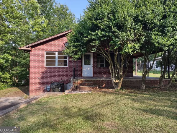 $1,195 | 161 South Pine Street, Toccoa, GA 30577