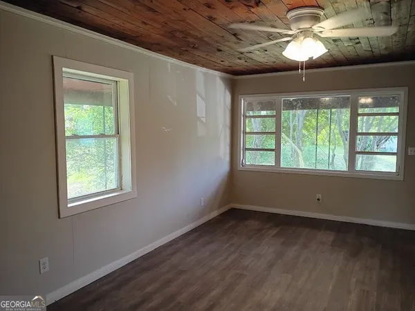 $1,195 | 161 South Pine Street, Toccoa, GA 30577