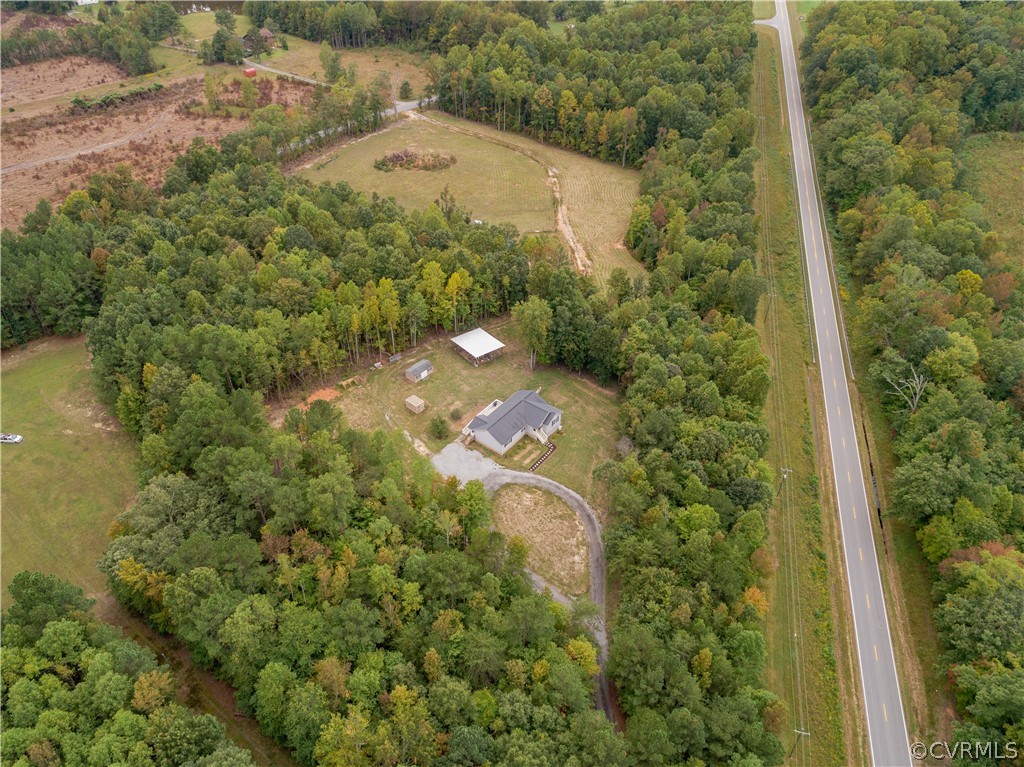 1394 Falls Road Victoria, VA 23974 - Photo 32 of 45 a view of a garden
