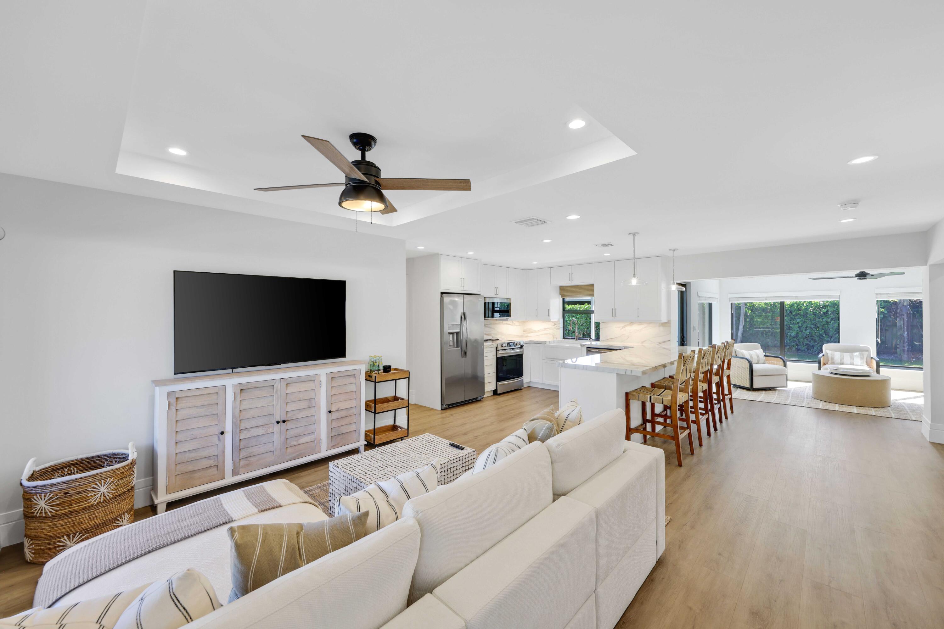 340 Northeast 23rd Way Boca Raton, FL 33431 - Photo 5 of 48 340 NE. 23rd Way - 9
