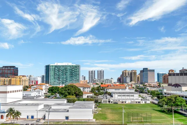 $242,900 | 616 Clearwater Park Road, Unit 907, West Palm Beach, FL 33401