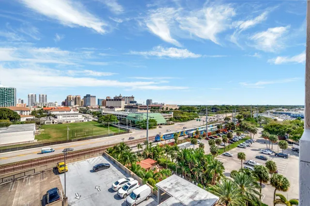 $242,900 | 616 Clearwater Park Road, Unit 907, West Palm Beach, FL 33401