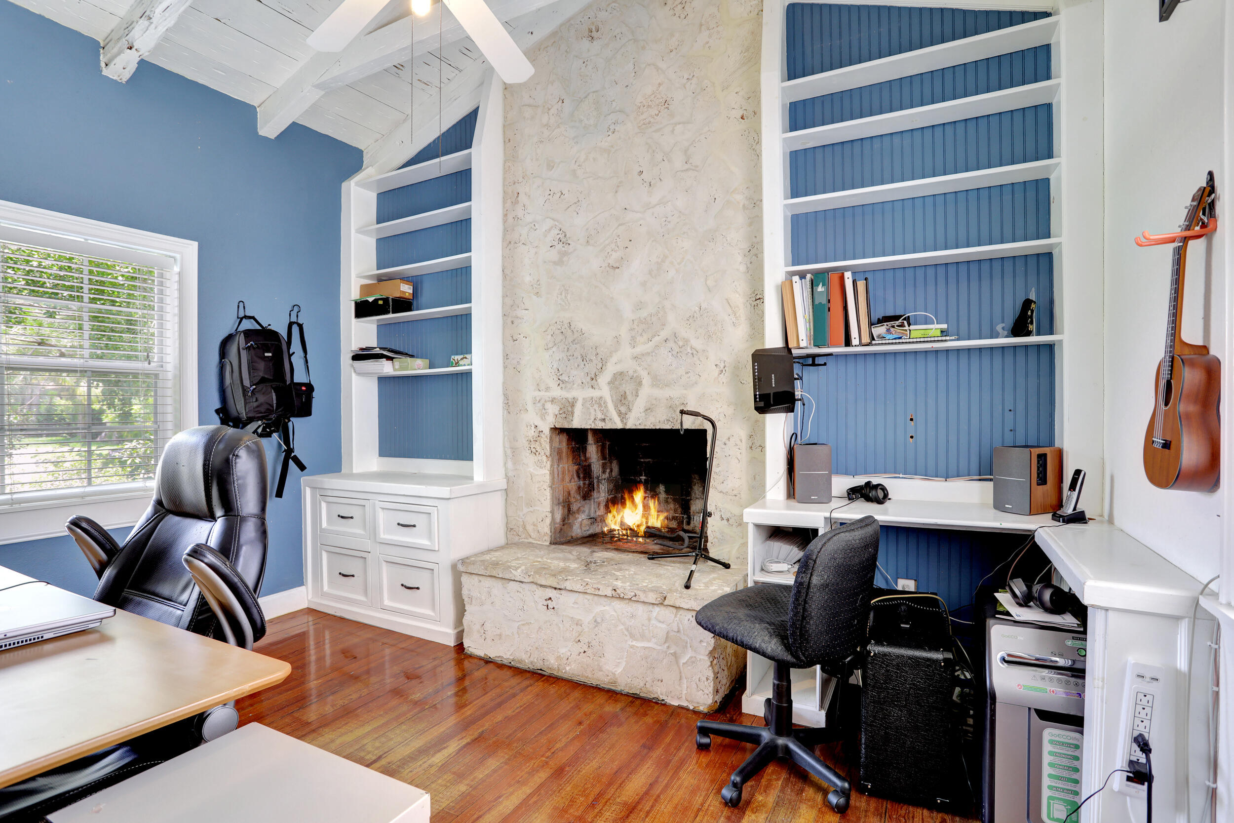237 Northwest 7th Street Boca Raton, FL 33432 - Photo 11 of 17 Office with fireplace
