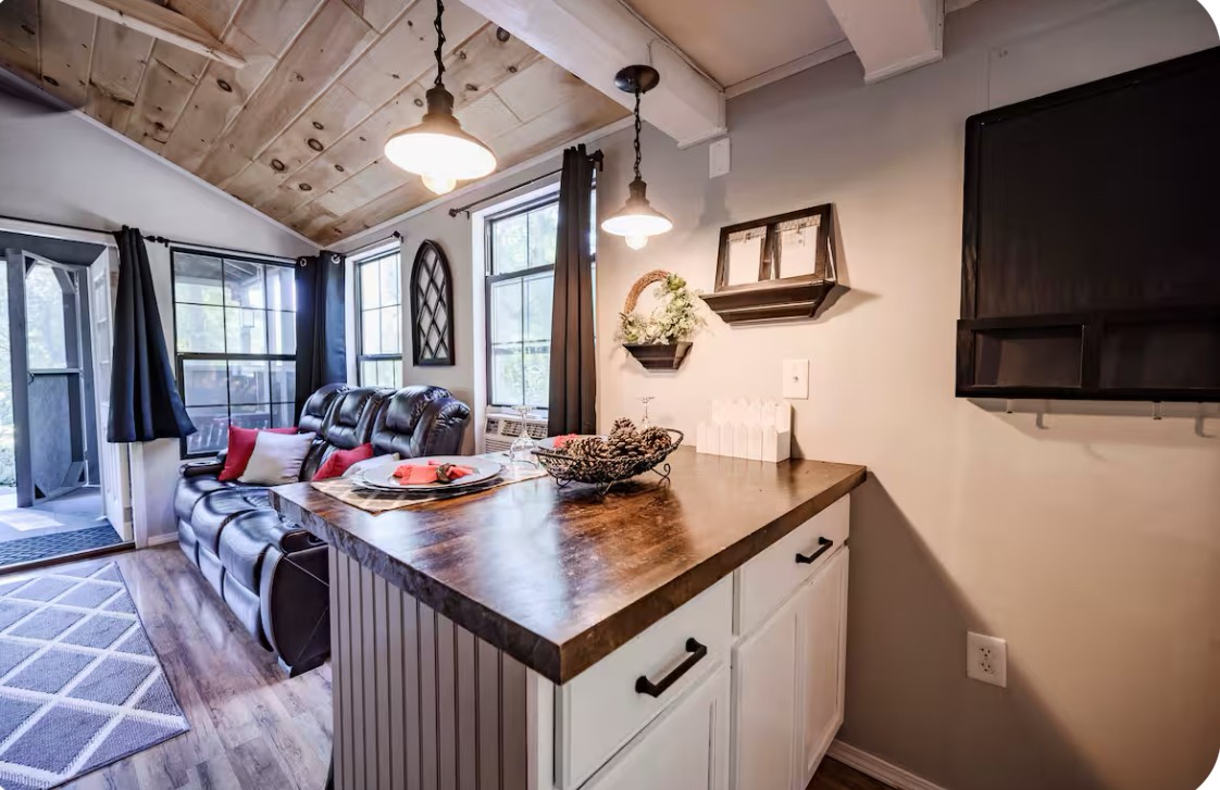 233 Porterfield Road Readyville, TN 37149 - Photo 23 of 32 a view of a kitchen area