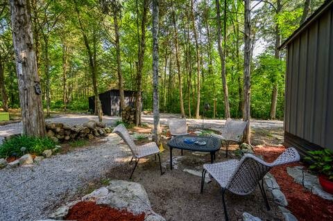 233 Porterfield Road Readyville, TN 37149 - Photo 3 of 32 a view of a patio with chairs and plants