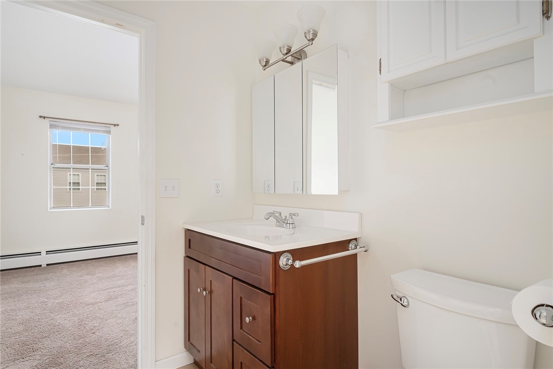 565 Quaker Lane, Unit 58 West Warwick, RI 02893 - Photo 25 of 33