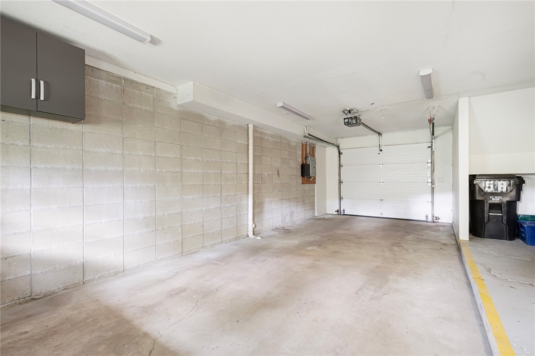 565 Quaker Lane, Unit 58 West Warwick, RI 02893 - Photo 31 of 33