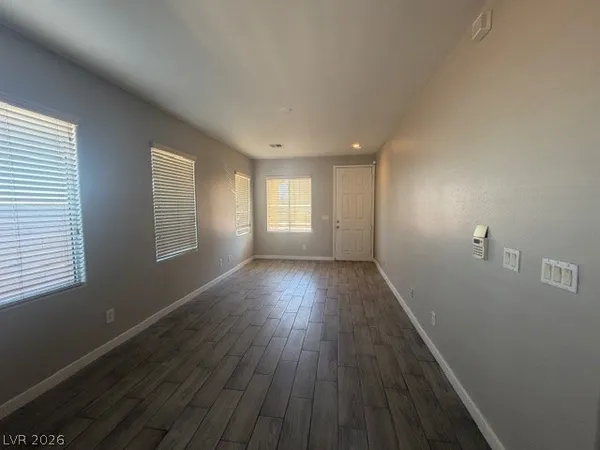 $1,950 | 6205 Barton Manor Street, Henderson, NV 89011