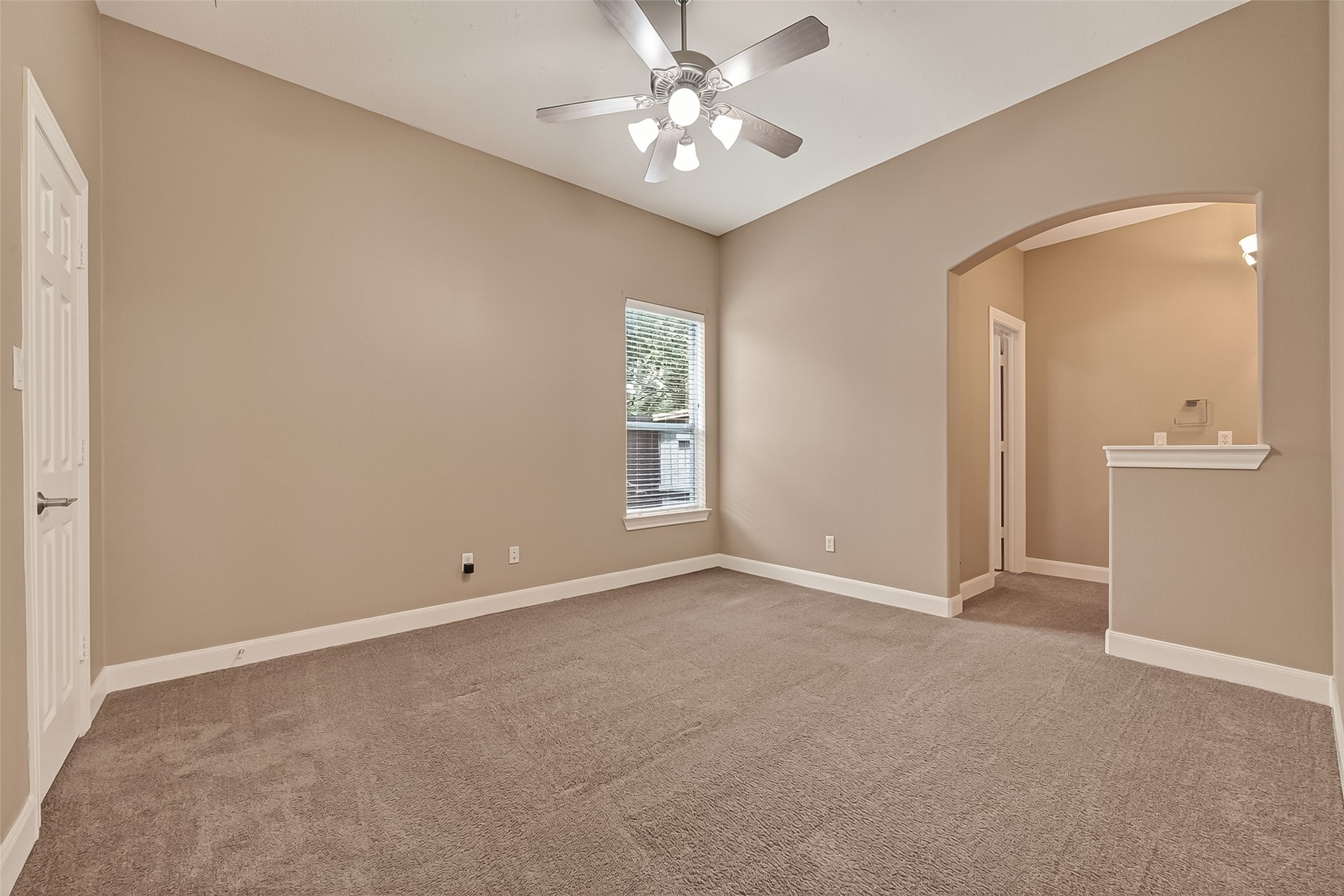 5934 Solar Point Lane Houston, TX 77041 - Photo 32 of 50