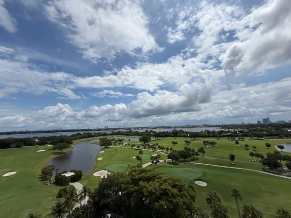 $2,580 | 2000 Presidential Way, Unit 1204, West Palm Beach, FL 33401