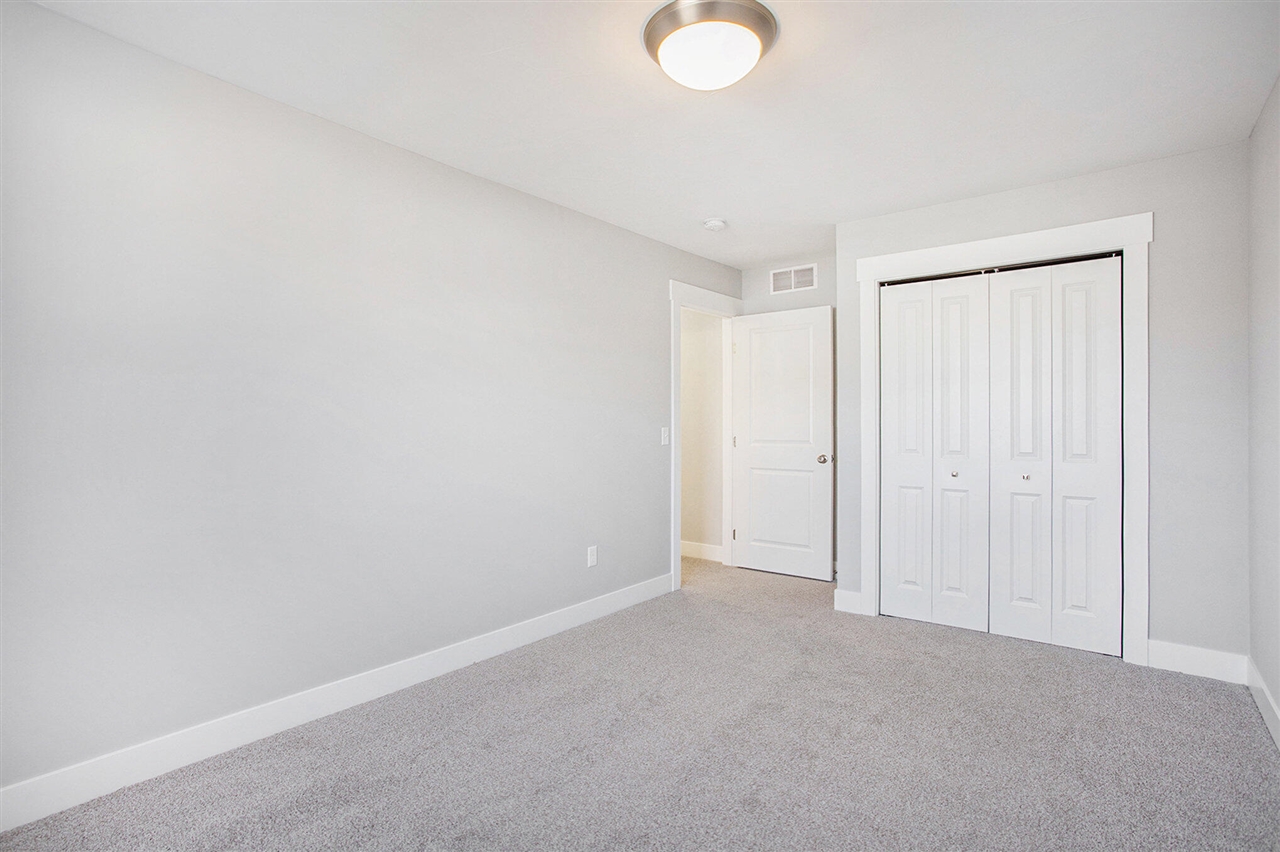 8851 Loggers Ridge Caledonia, MI 49316 - Photo 20 of 28