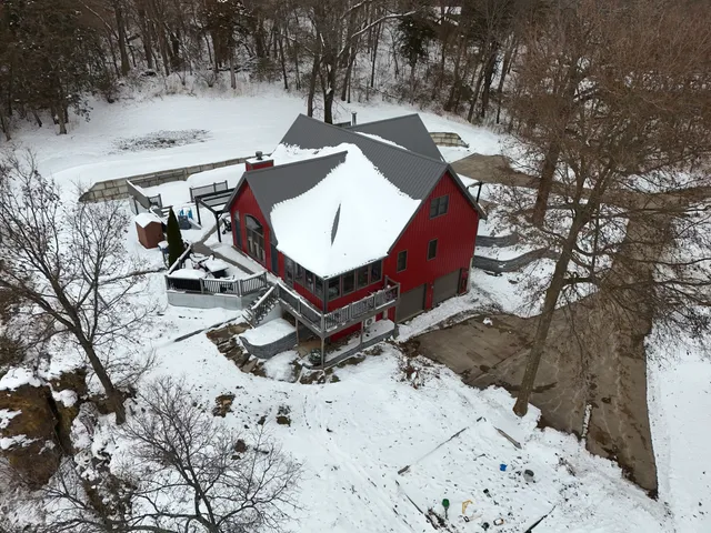 $550,000 | 9120 Spring Valley Road, Fulton, IL 61252