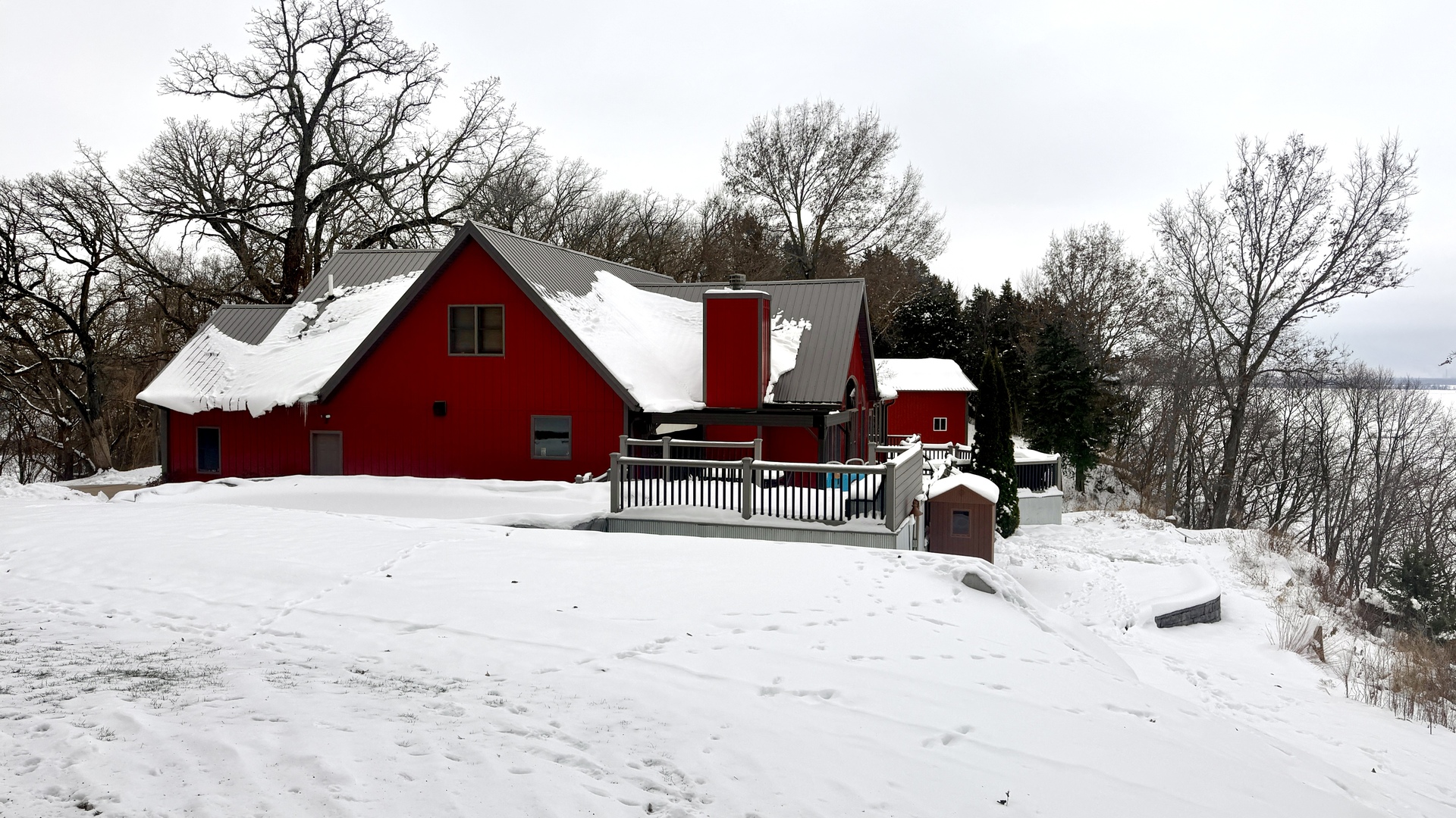 9120 Spring Valley Road Fulton, IL 61252 - Photo 6 of 59 a view of outdoor space covered with snow