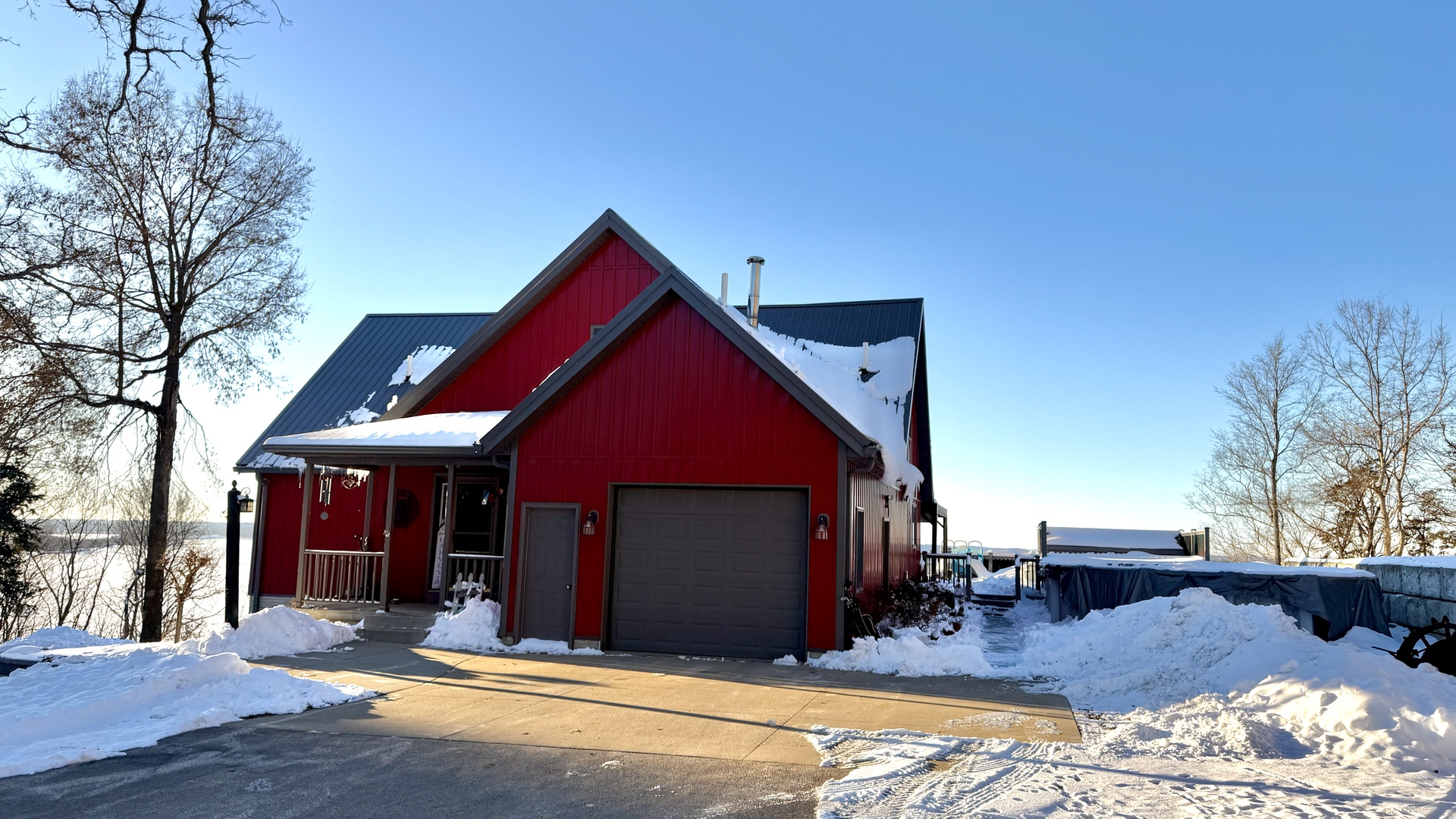 9120 Spring Valley Road Fulton, IL 61252 - Photo 8 of 59 a view of a house with a yard