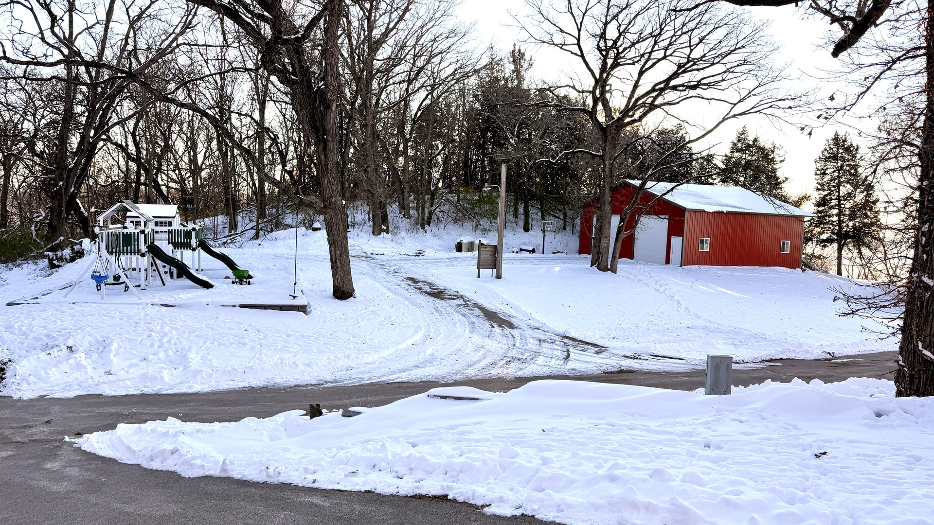 9120 Spring Valley Road Fulton, IL 61252 - Photo 9 of 59 a view of outdoor space with seating