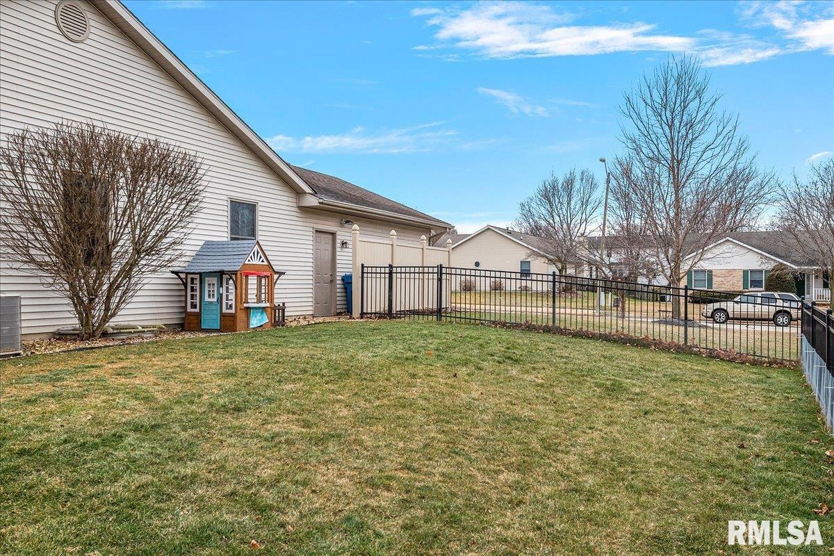 2016 Clarion Drive Springfield, IL 62711 - Photo 56 of 57 Gallery Image 56