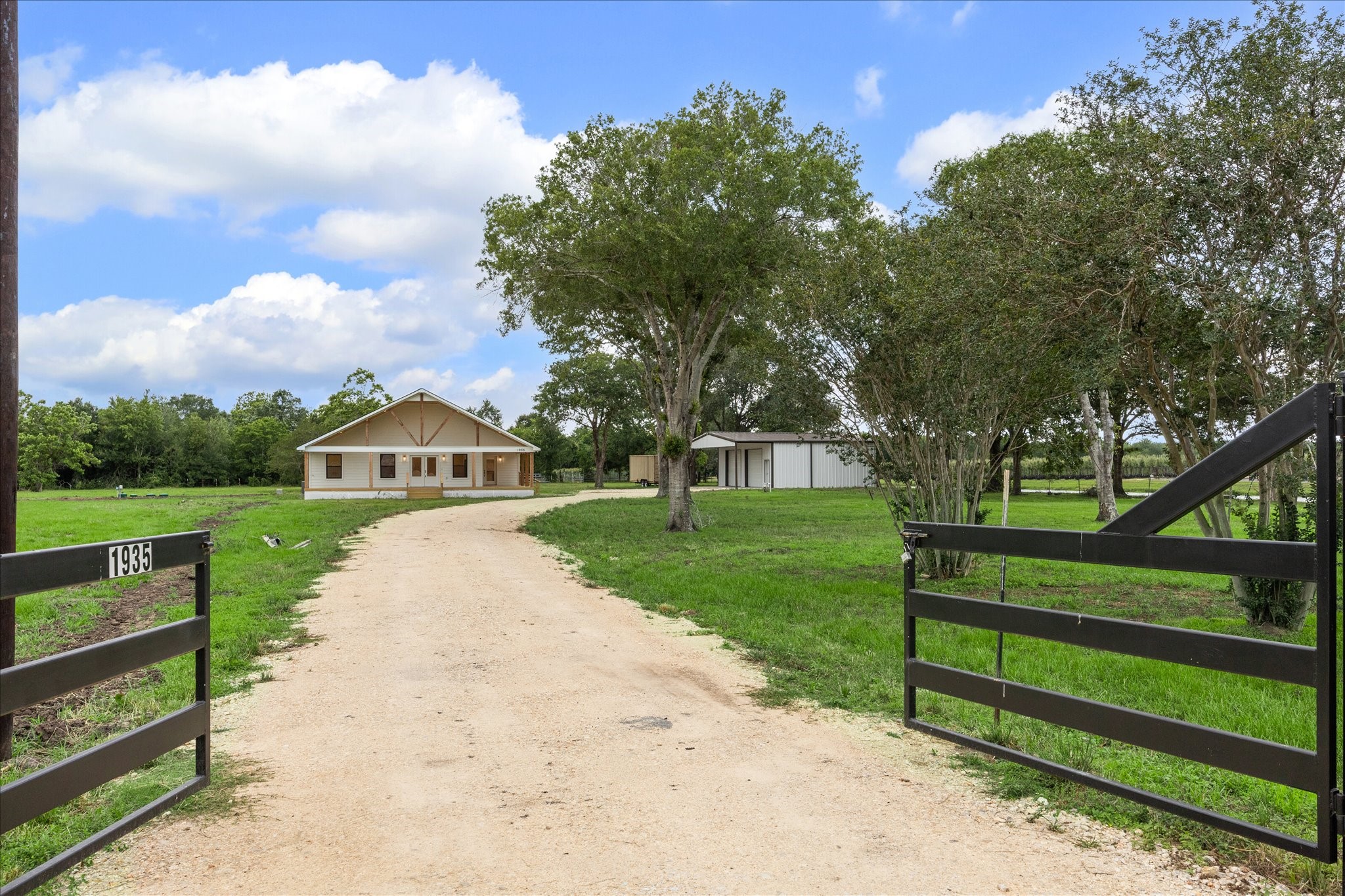 1935 Willow Road Wallis, TX 77485 - Photo 2 of 34 Private and secure gated entry welcomes you to this country property.