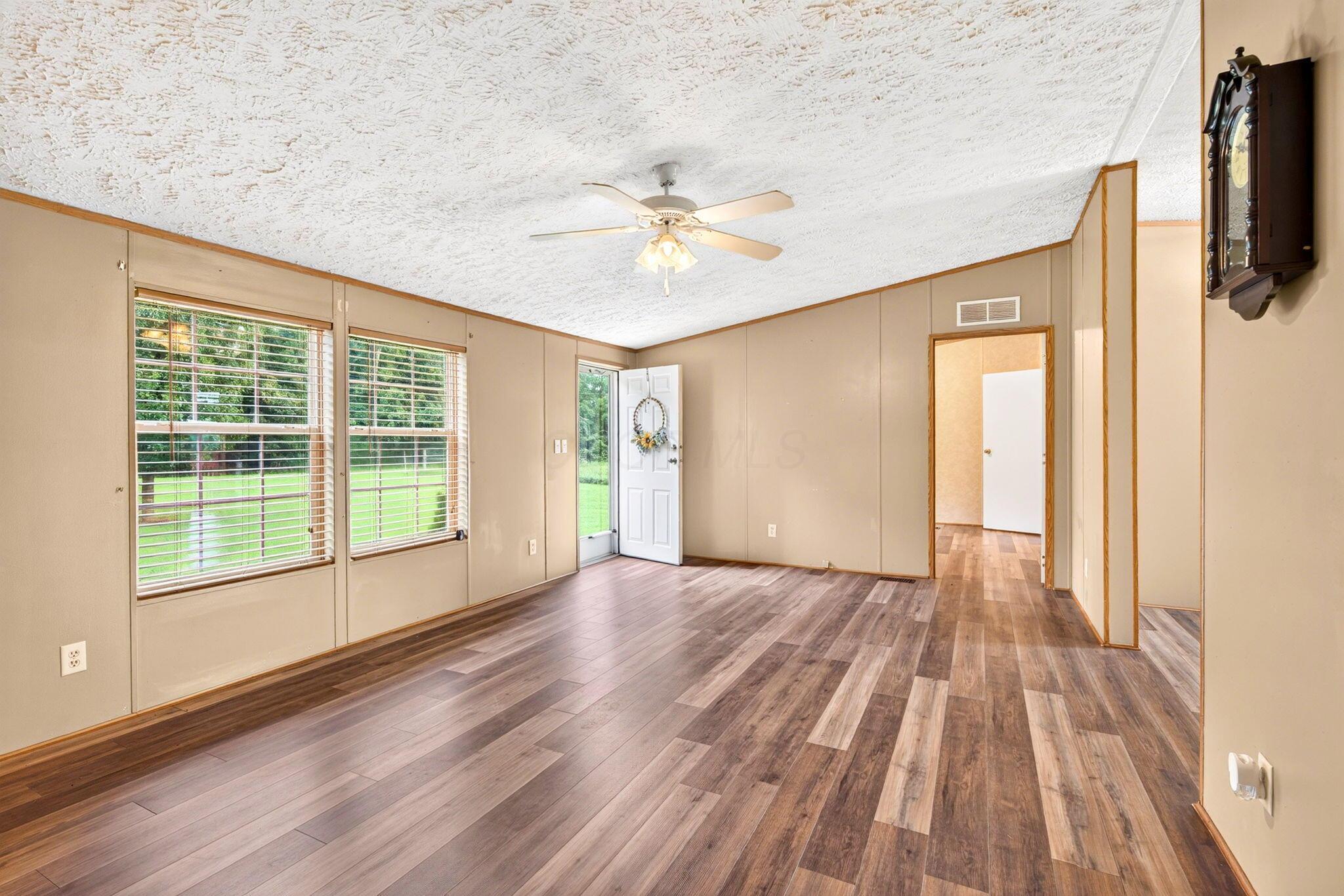 462 Rinehart Road Chillicothe, OH 45601 - Photo 6 of 59 462 Rinehart Rd 26