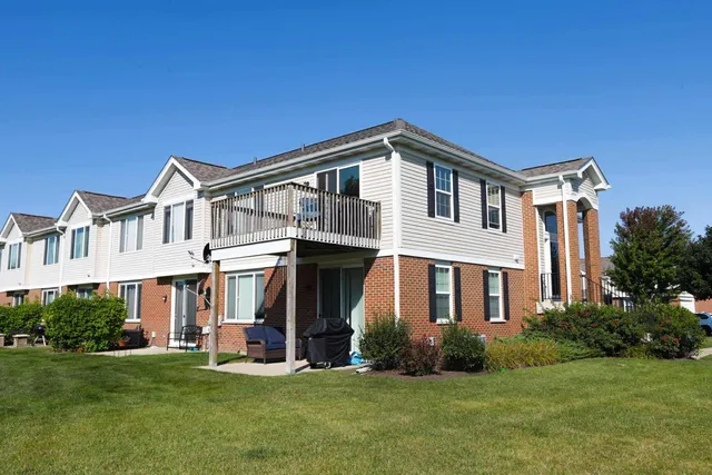 $2,600 | 1117 Draper Road, Unit 1117, McHenry, IL 60050