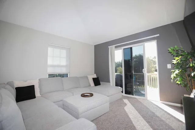 $2,600 | 1117 Draper Road, Unit 1117, McHenry, IL 60050