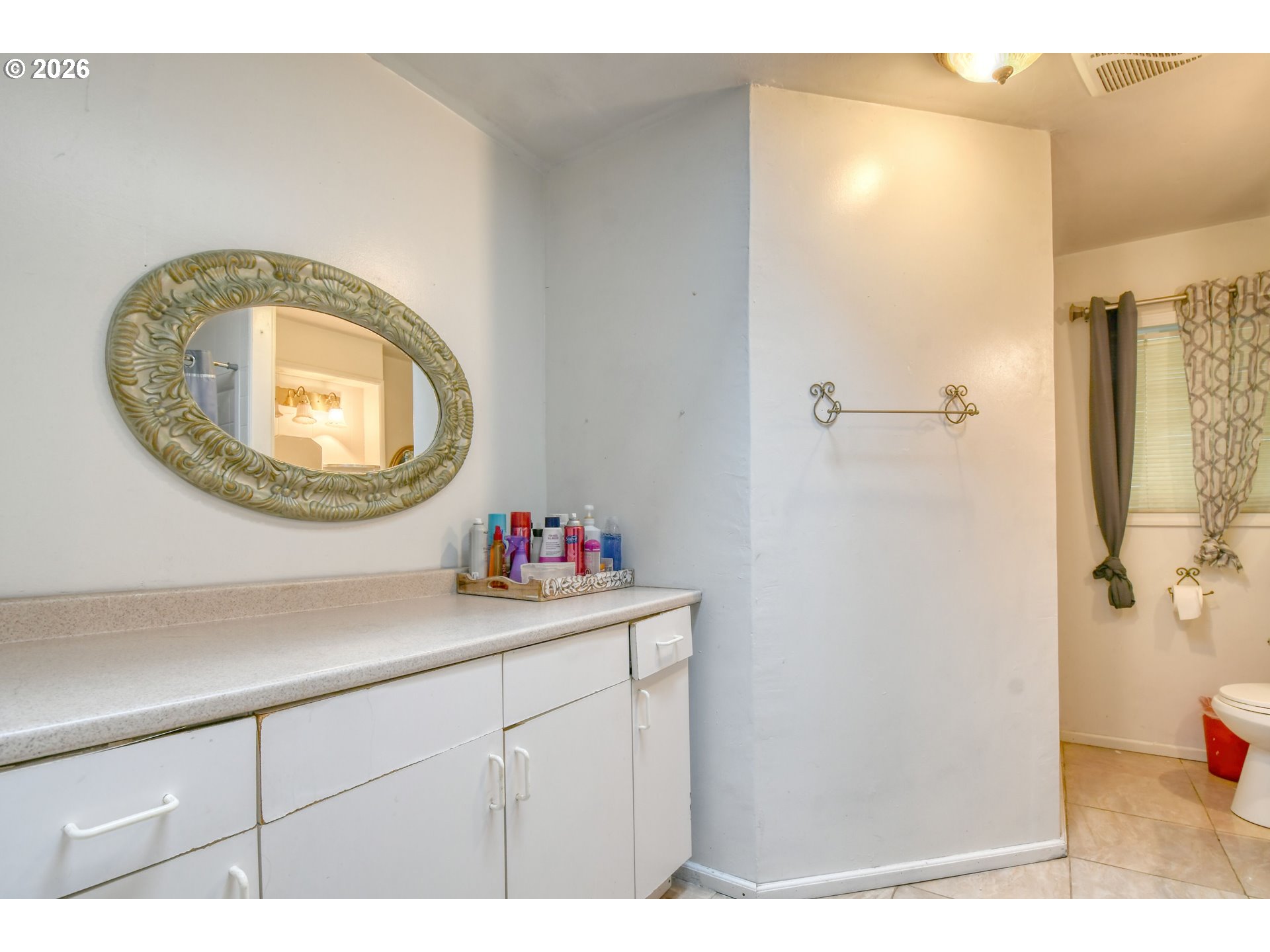 32611 Baxter Road Hermiston, OR 97838 - Photo 20 of 46 a bathroom with a sink and a mirror