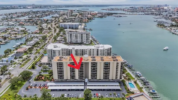 $600,000 | 690 Island Way, Unit 607, Clearwater, FL 33767