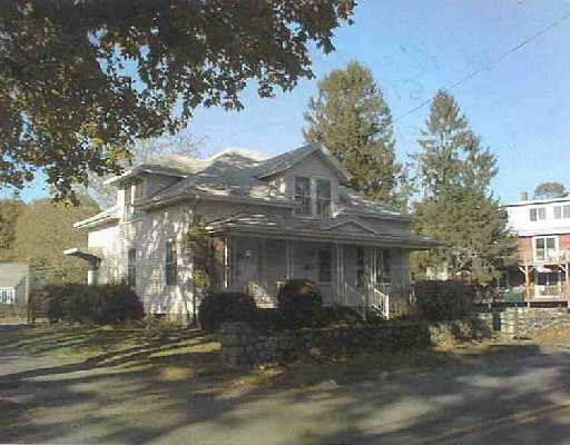 68 River Road Stonington, CT 06379 - Photo 1 of 2 Exterior Front.