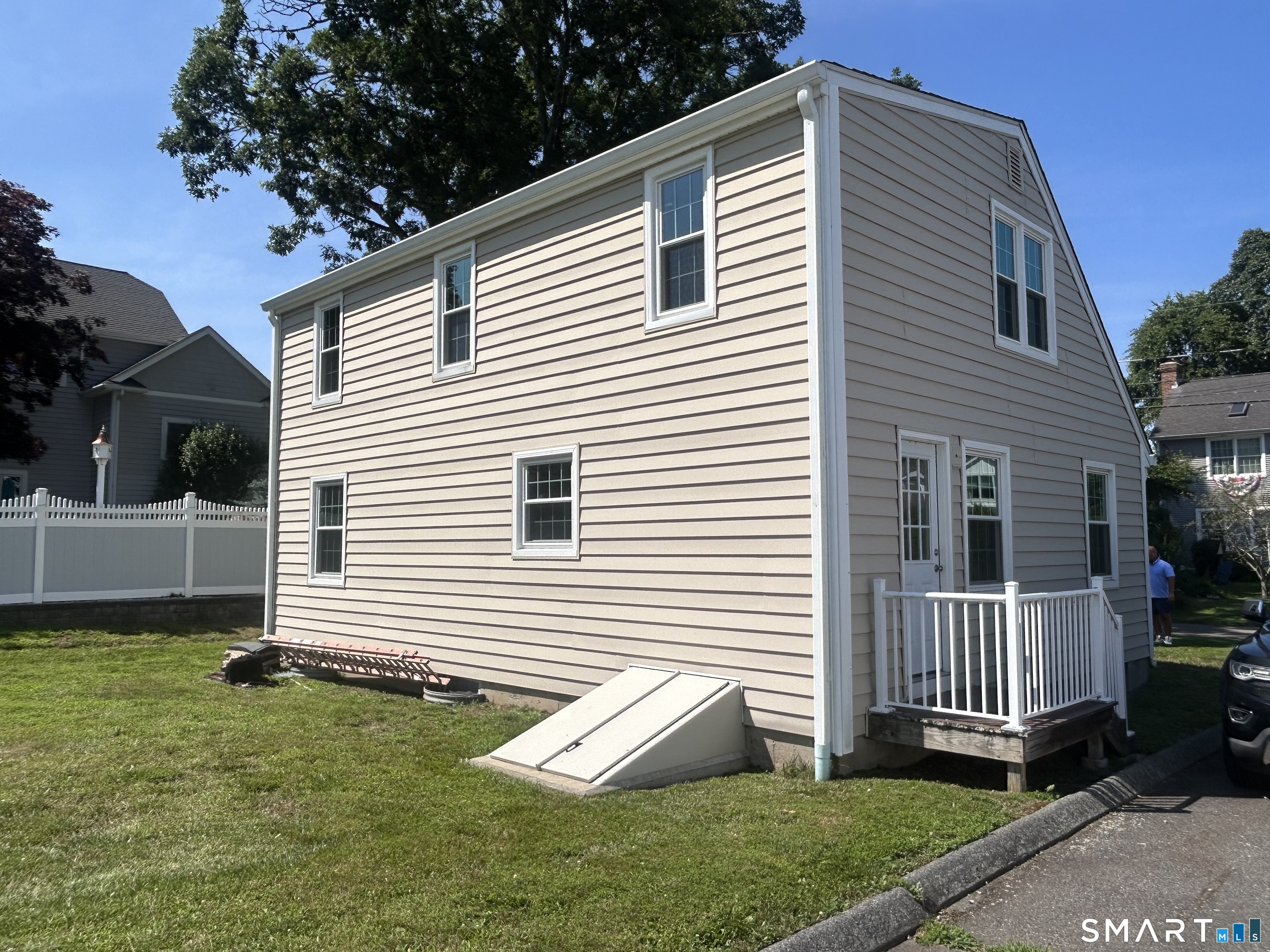 9 Old Colony Road Old Saybrook, CT 06475 - Photo 3 of 5