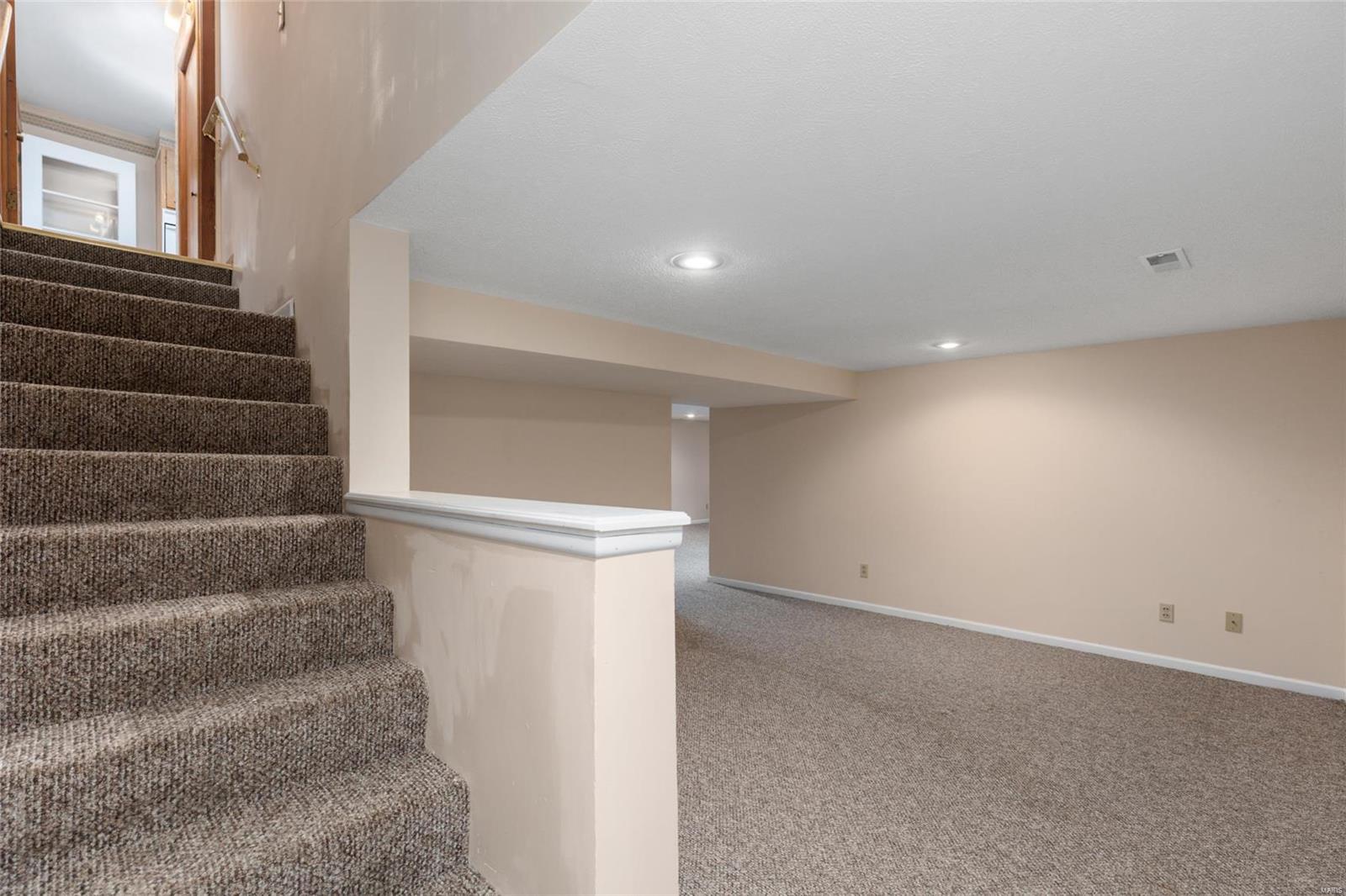 501 South Old Rte 66 Mount Olive, IL 62069 - Photo 17 of 33