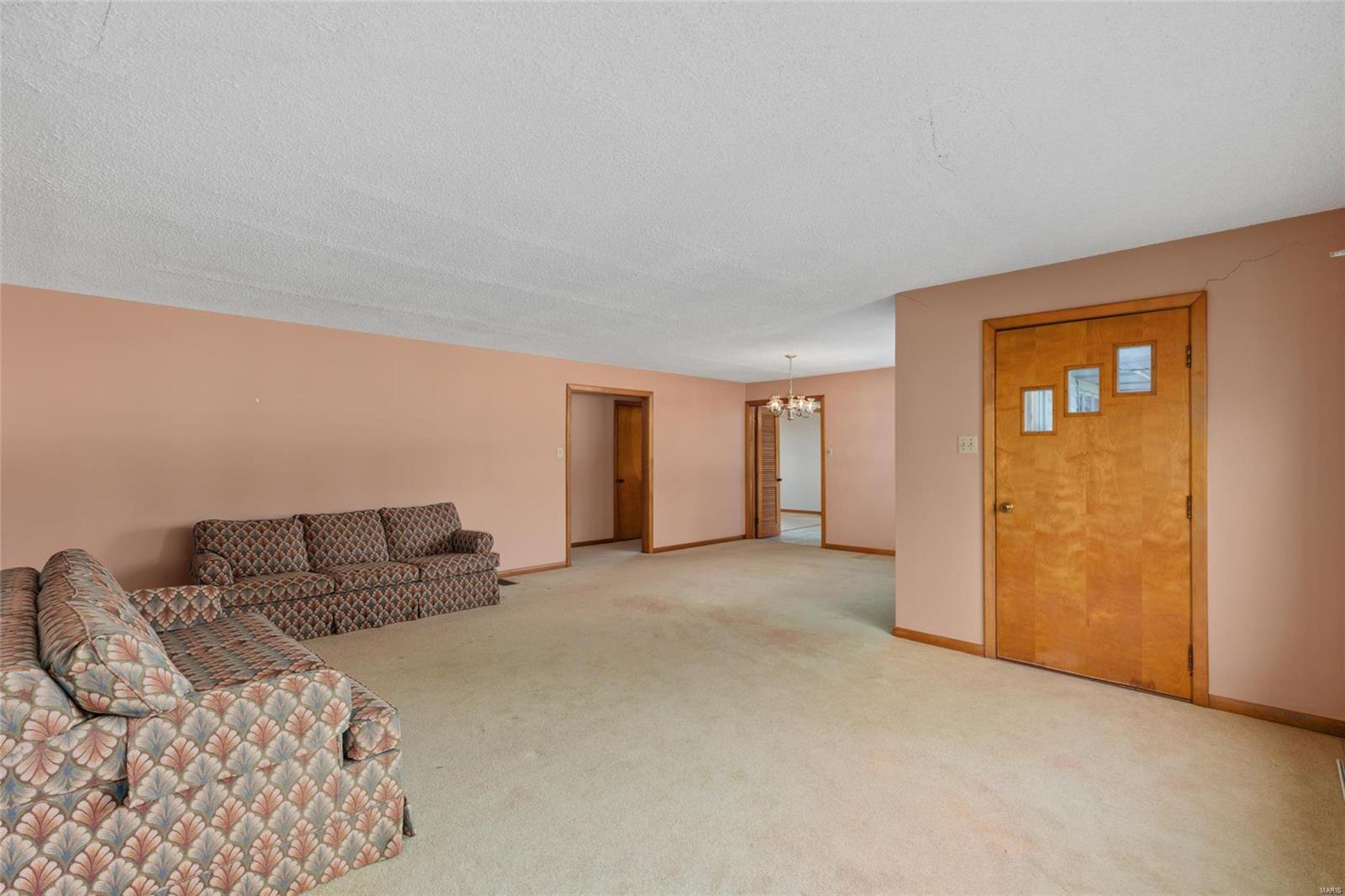 501 South Old Rte 66 Mount Olive, IL 62069 - Photo 4 of 33