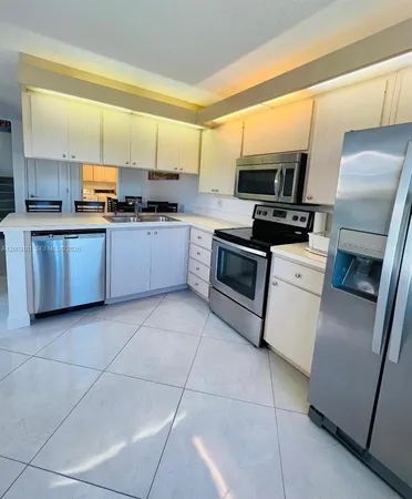 $2,650 | 3901 Medford Court, Boynton Beach, FL 33436