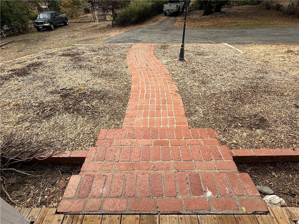 5264 Davis Road Midpines, CA 95345 - Photo 13 of 48 a bath tub sitting in middle of a yard