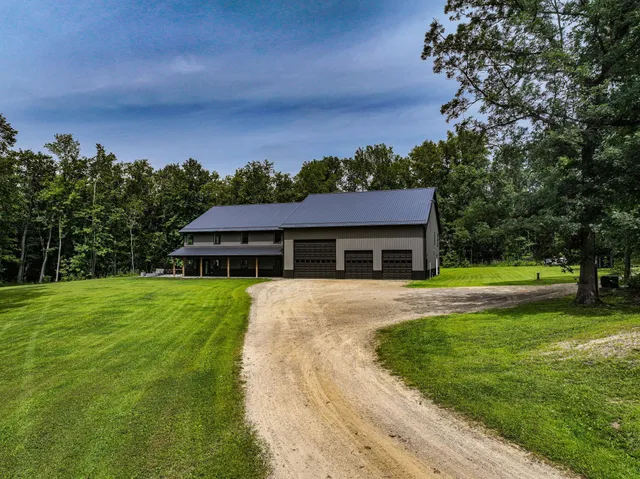 $1,475,000 | 26085 Frank Hill Road, Winona, MN 55987