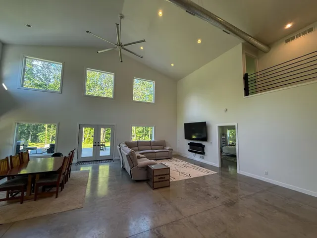 $1,475,000 | 26085 Frank Hill Road, Winona, MN 55987